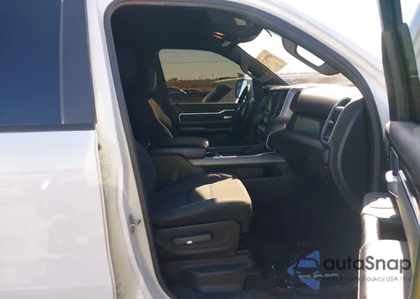 2019 Ram 1500 Big Horn/Lone Star 4X4 5'7 Box z USA, uszkodzony, nr VIN 1C6SRFFT1KN854138